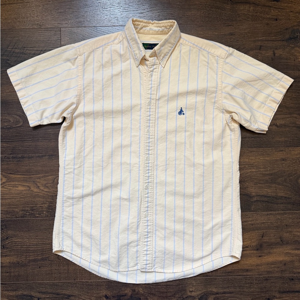 Men's pinstriped shirt